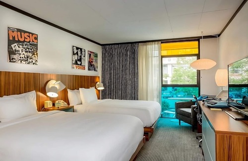 West Fens Hôtel | Relax and Unwind! Near Boston Common! Pets are Welcome! Valet Parking, Pool!
