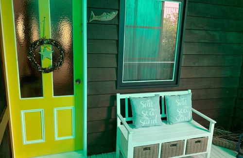 Skenes Creek Maison | *Relax and unwind - ocean views, pet-friendly, walk to the beach, unlimited wifi