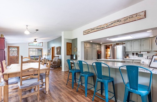 Nathrop Cabine | Relax at Aspen Creek- Private Hot Tub