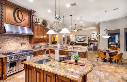 Desert View Village Maison | Relax and Enjoy Scottsdale Luxury with a Heated Pool, Spa, and a Fun Game Room