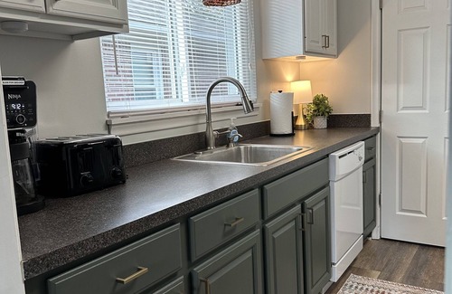 Allen Park Maison | Relax at Gypsy Sands - your home away from home
