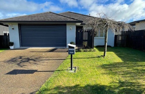 Tauranga Maison | RELAX at The Lake