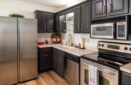 Oxford Maison | Relax at The Roxie or Walk to the Ole Miss campus!