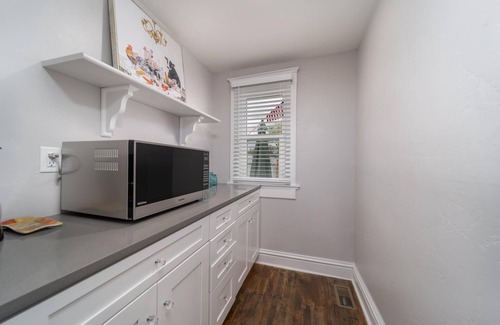 Grand Junction Maison | Relax at this charming, cozy DT hideaway - Pet friendly