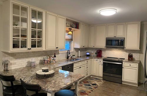 Eden Cottage | Relax here. Small town charm a short drive to Savannah, Hilton Head, and Pooler.