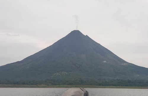 Arenal Villa | Incroyable 5 chambres Accueil en communauté fermée avec vue panoramique sur le lac Arenal