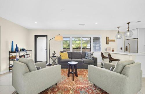 South Corals Maison | Relax in Luxury - 3 Bed, 2 Bath Oasis with Pool