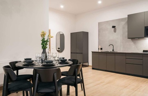 Piasek Połnoc Appartement | Relax in a new apartment by the main square