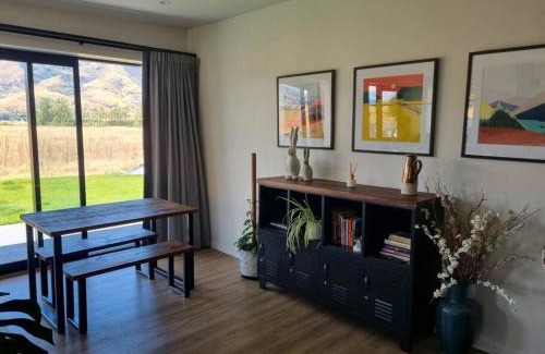 Queensberry Maison | Relax in Rural Wanaka