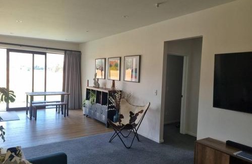 Queensberry Maison | Relax in Rural Wanaka