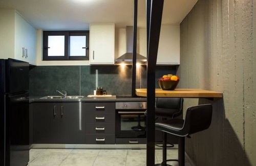 Korfalonas Appartement | Relax in Style at Ben’s Homes Panorama