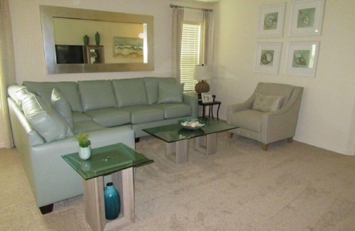 Fruitland Park Maison | Relax in Style--The Village of Pine Hills