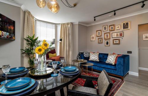 Inverness City Centre Appartement | Relax in Super Size Copper Tub - 2 bedroom villa