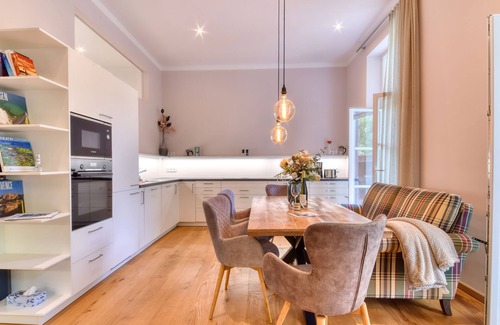 Putbus Appartement | Relax in the heart of the white city: our stylish vacation apartment at Circus