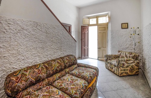 Bova Marina Maison | Relax in this pleasant vacation apartment in Bova Marina.
