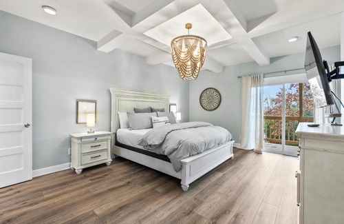 Barium Springs Maison | Relax on Riverbend