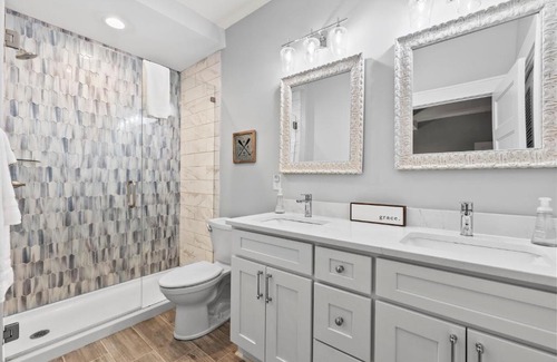 Barium Springs Maison | Relax on Riverbend