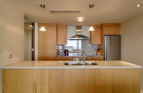 Taupo Appartement | Détendez-vous sur Roberts - appartement moderne et central comprend WiFi et linge de maison