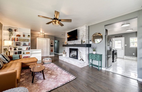 Barths Maison | Relax & Recharge – Spacious Wheatridge Stay w/ Backyard Fun