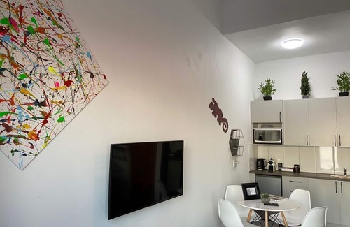 Glencairn Appartement | RELAX,REVIVE & RESET and Enjoy the Sounds of the Sea!