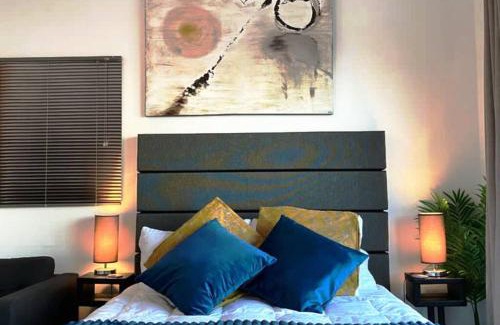 Glencairn Appartement | Relax,Revive,Reset & enjoy the sounds of the sea!