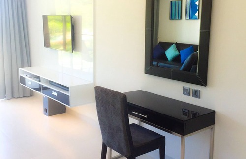 Patong Hôtel | Détendez-vous @ TWIN SANDS RESORT and SPA - SEA VIEW Luxury Penthouse Studio Suite