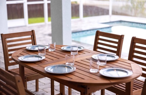 Mariner Maison | Relax & Unwind: Canal-Front Escape with Pool & Lanai