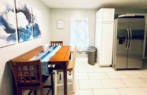 Nederland Maison | Relax & Unwind in 2BR/1BA in Quiet Neighborhood