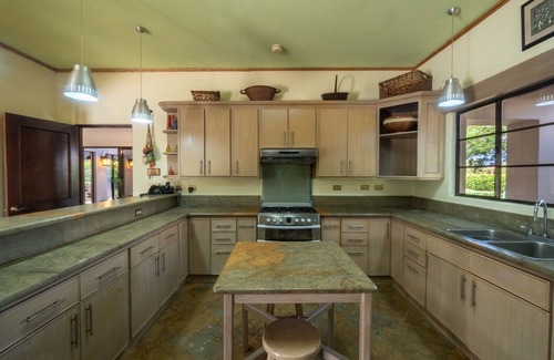 Santa Ana Maison | Relax with the whole family at this luxurious, peaceful and secluded mansion