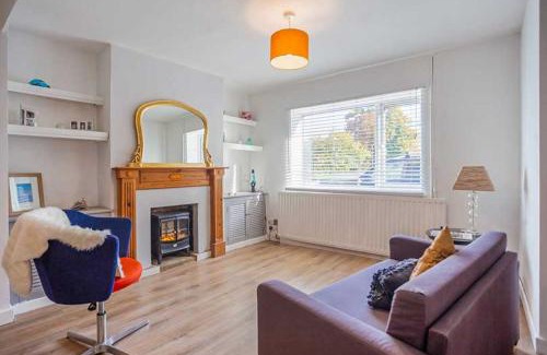 Marlborough Maison | Relax with the whole family at the cosy cottage - Business rates available please enquire