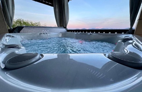 Novi Marof Villa | Relax With View – Panoramic Hideaway with Jacuzzi, Sauna & Absolute Calm
