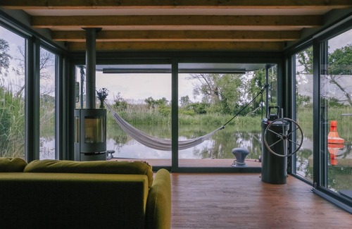 Bad Freienwalde Location De Bateaux | Relaxation on the water! 50sqm luxury houseboat in the middle of the nature of the Oderbruch