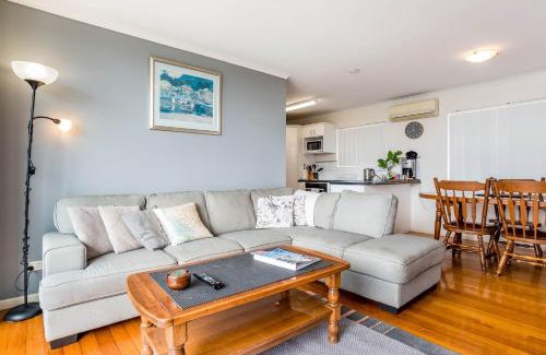 Wynnum Appartement | Relaxed Bayside Living Sleeps 4