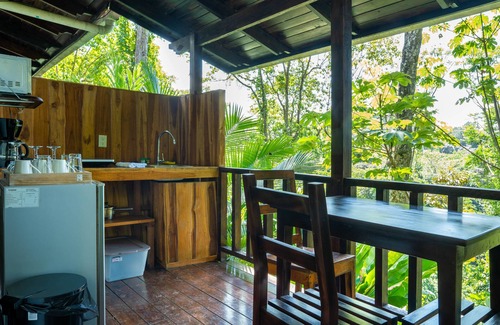 Ojochal Lit Et Petit-Déjeuner | Relaxed, unplugged, Costa Rican-style comfort with a beach access