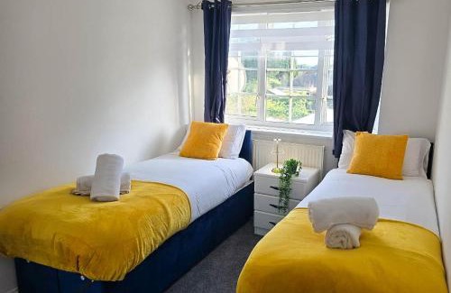 Leigh-on-Sea Appartement | Relaxed Leigh-on-Sea Escape, Family-Friendly & Contractor Stays