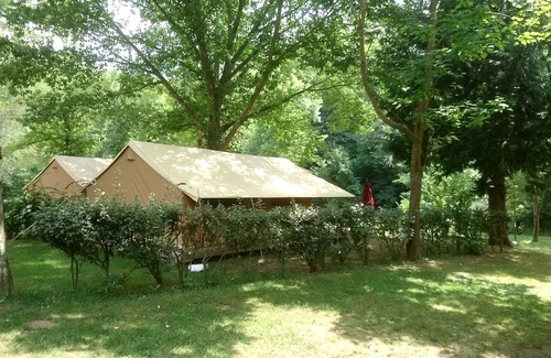 Saint-Laurent-de-Cerdans Maison | Chalet détente dans un camping nature