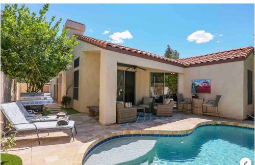 Mesa Maison | Relaxing 2 Bedroom retreat with a private pool