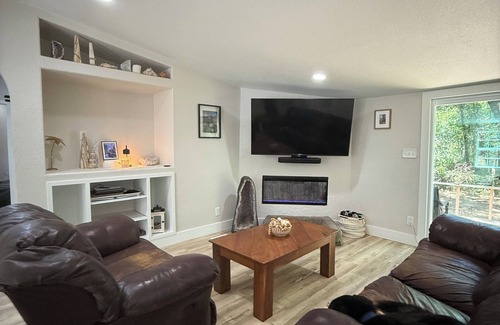 Foley Maison | Relaxing 3-Acre Retreat minutes to the Gulf Coast