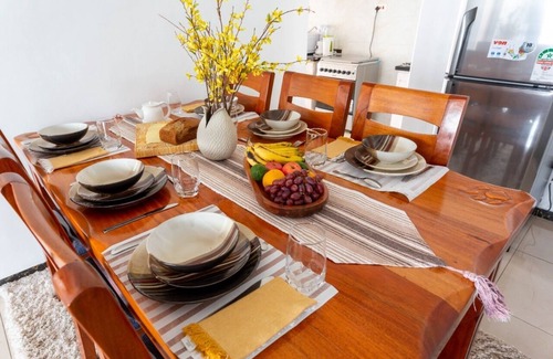Kilimani Appartement | Relaxing 3 bedrooms with king bed and free parking located 5 min from a mall