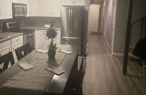 Town of Concord Maison | Relaxing 3 story townhouse
