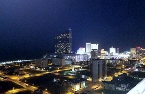 Atlantic City Station Balnéaire | Relaxing, Amenity Full, Boardwalk Studio w/ pool & hot tub -mins from the beach!