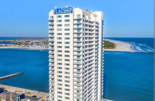 Atlantic City Station Balnéaire | Relaxing, Amenity Full, Boardwalk Studio w/ pool & hot tub -mins from the beach!