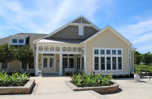 Millville Maison | Relaxing beach community nearby beaches, pools, clubhouse and gym