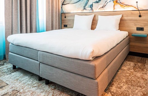 Scheveningen Badplaats Hôtel | Relaxing Beach Getaway w/Modern Facilities, Seaside & Scenic Surroundings