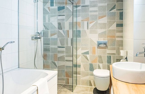 Scheveningen Badplaats Hôtel | Relaxing Beach Getaway w/Modern Facilities, Seaside & Scenic Surroundings