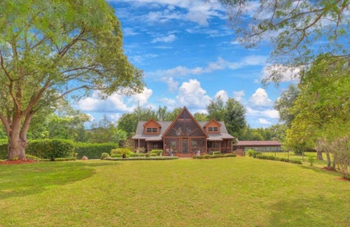 Lake Helen Appartement | Relaxing Cabin Retreat in the Tropical Room at the Cabin On The Lake!