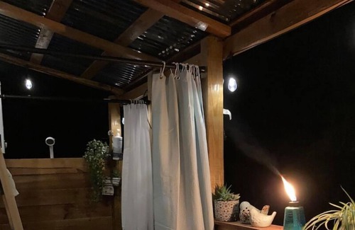 South Butler Cabine | Romantic Cabin on Pond near Fair Haven Beach