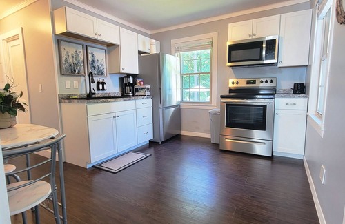 Kittery Maison | Relaxing & Clean - Maine Seacoast