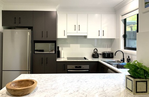 Culburra Beach Maison | Relaxing, comfortable townhouse - 10 minutes walk to the beach