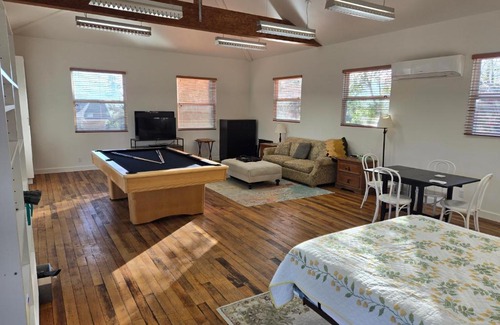 Poway Maison | Relaxing Countryside Resort Guest House